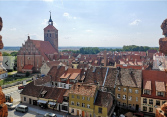 Galeria Widok z wiezy zamku Raszel